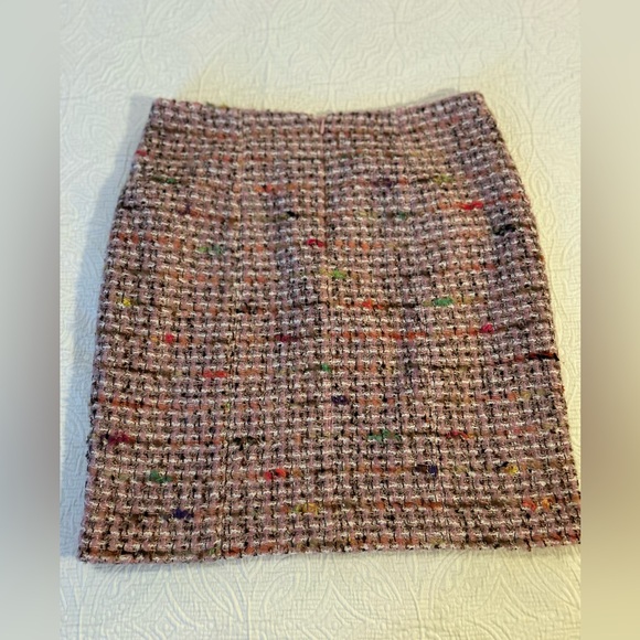 Ann Taylor Textured Fabric Mini Skirt - Picture 1 of 4